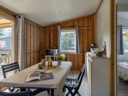 Cabane tithome 5 tithome salle